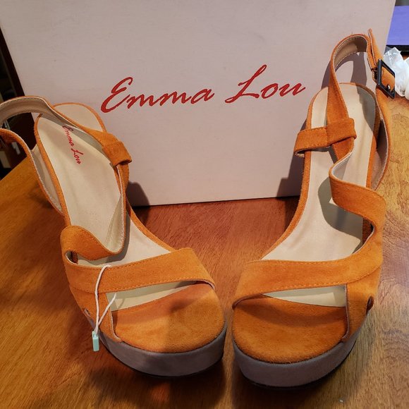 EMMA LOU Wedges. Suede. Sz.8 NWB - Picture 1 of 6